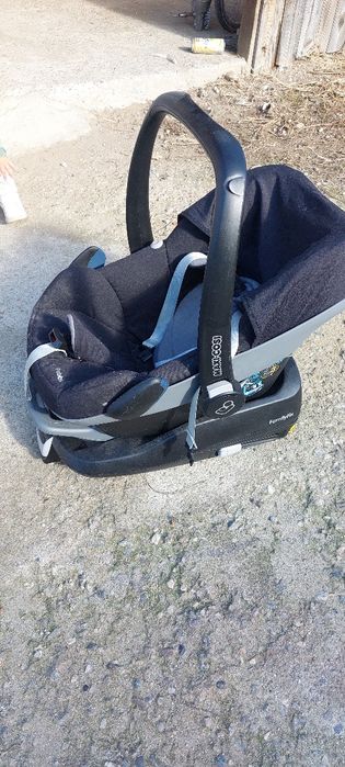 Scaun de mașină pentru copii