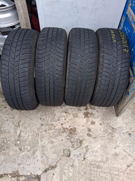 225 65 17 BARUM 4броя зимни