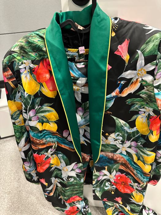 Сатенен костюм Love by Iris