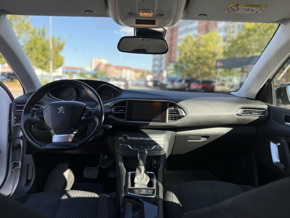 Peugeot  308 перфектна