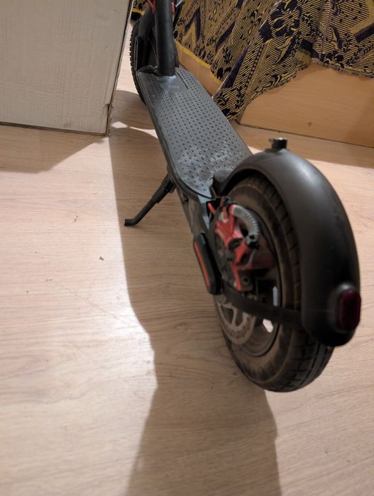Електрическа тротинетка Xiaomi Mi Electric Scooter Pro