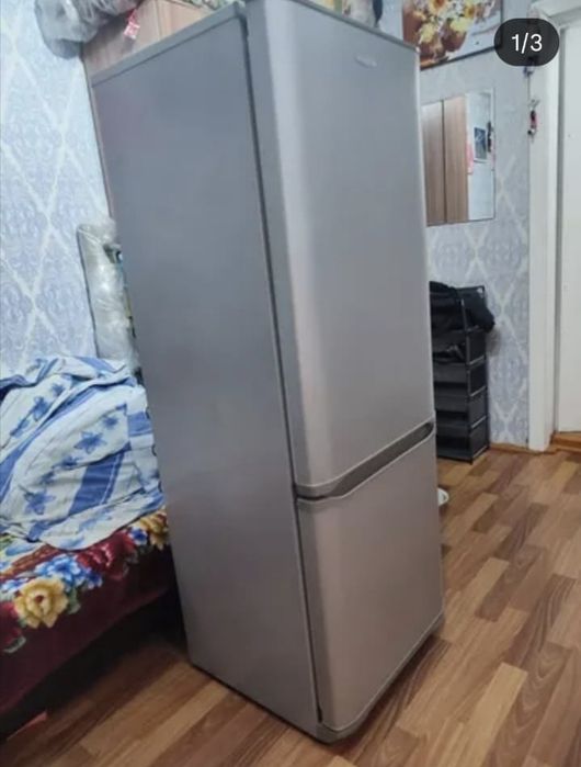 Холодильник Бирюса