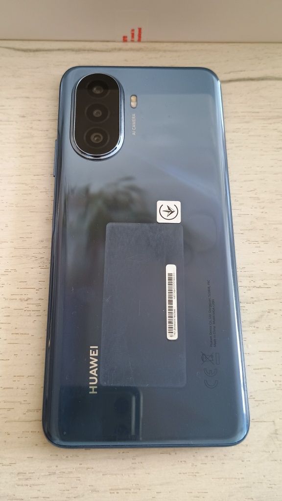 Vând Huawei Nova Y70