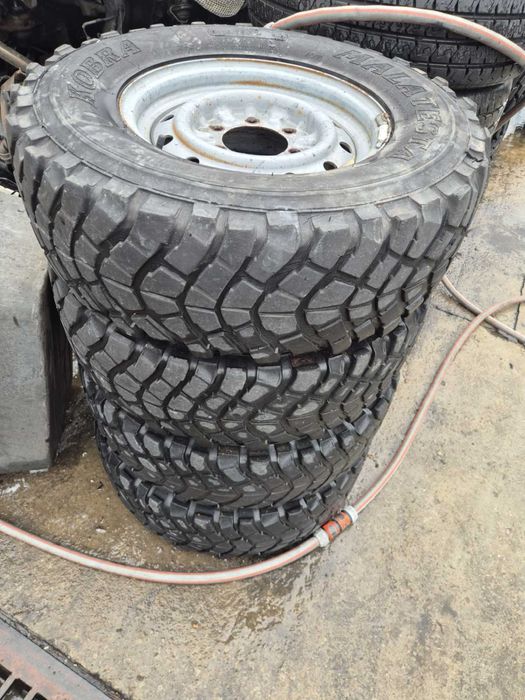 Гуми с джанти Mitsubishi Pajero