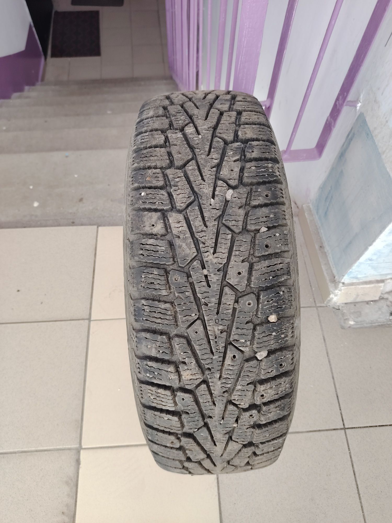 Продам шины зимние в хорошем состояний