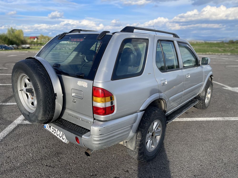 Opel Frontera 2.2 16V