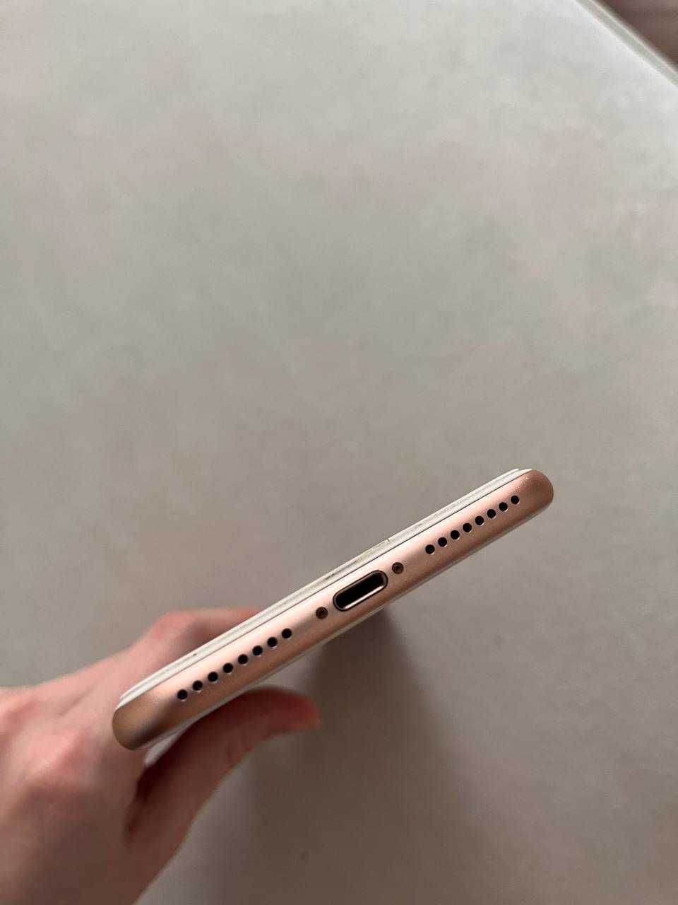 iPhone 8 Plus 64gb (rose gold)