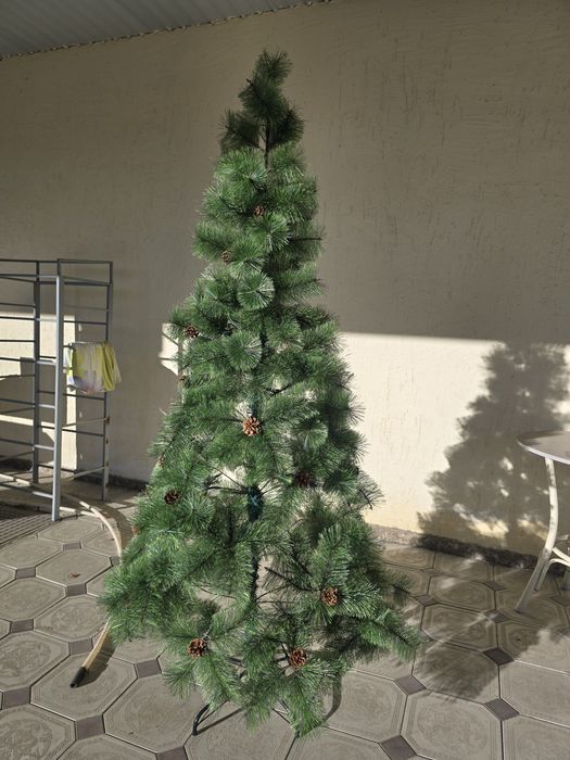 Ёлка искусственная