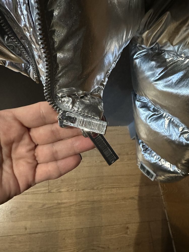 Vetements оригинална пухенка