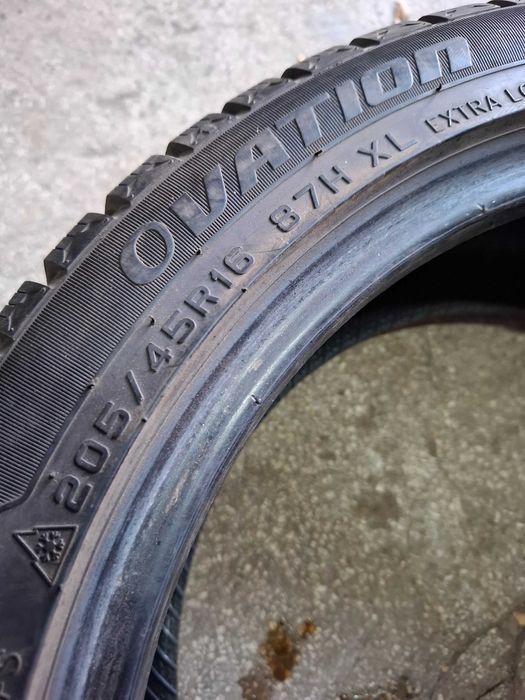 2 Зимни гуми Ovation 205/45/16 ДОТ22 (безплатно поставяне)