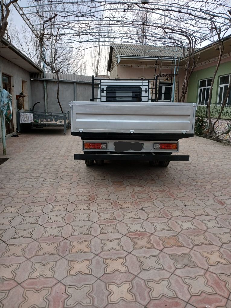 Mers 207D sotiladi
