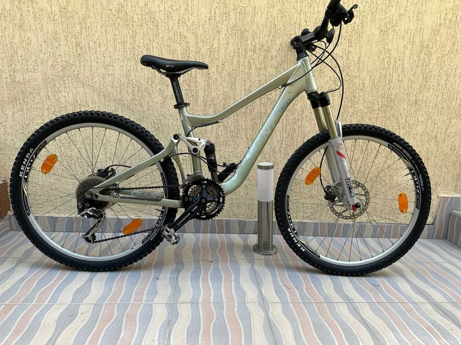 Giant cypher 2 downhill - masura S