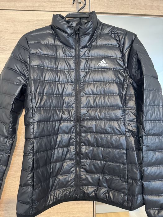 Дамски якета Adidas