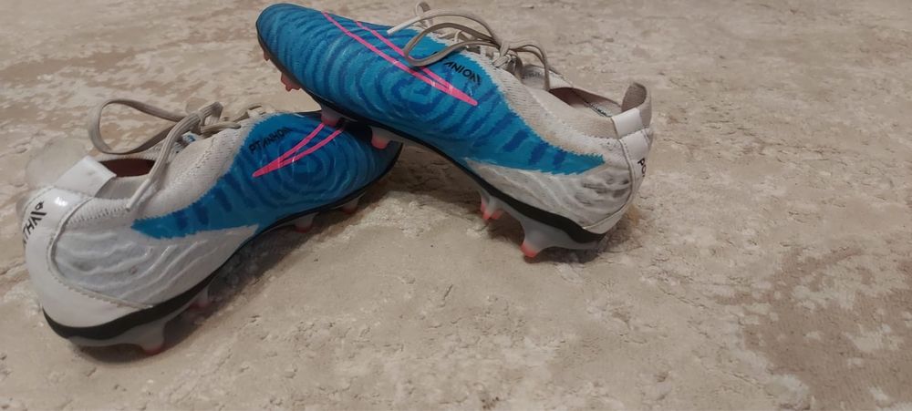 Продаются бутсы