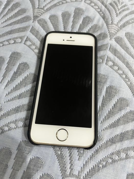 Продам iphone se