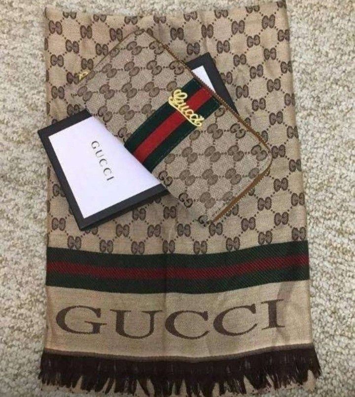 Set 3 articole Gucci(curea+portofel +esarfa),Italia