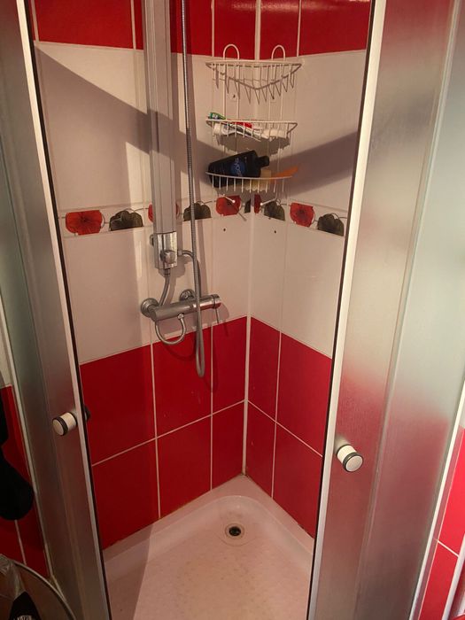 Inchiriez / Vand 3 camere 108 mp ARED R1 penthause scara interioara