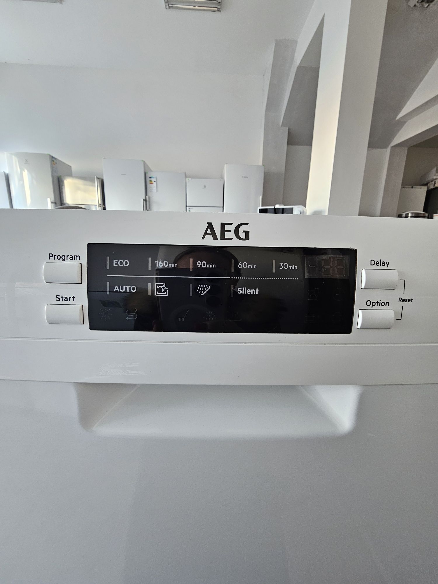 Съдомиялна за частично вграждане AEG 45см.
