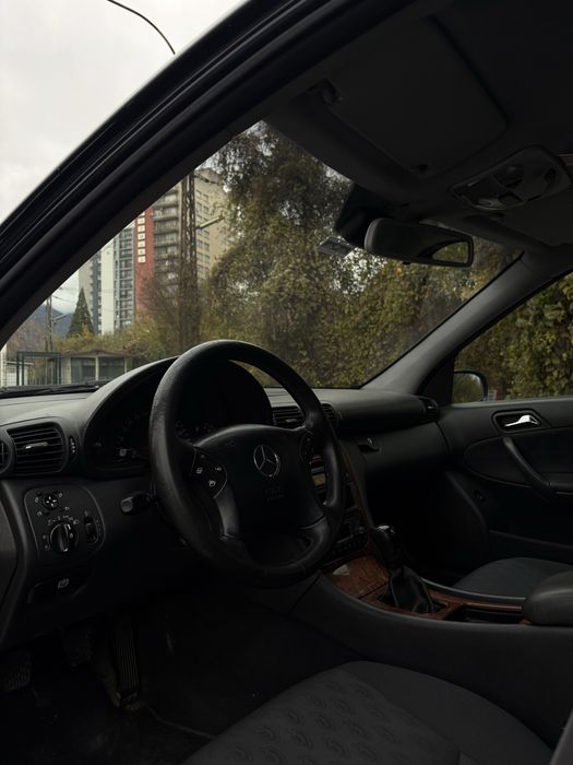 Mercedes - Benz C200 CDI