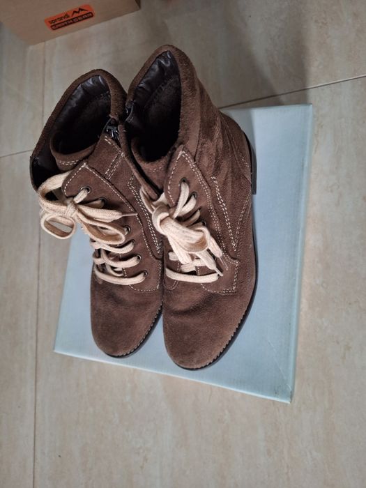 Ghete iarna Medicus, piele naturala intoarsa, 37, aproape noi