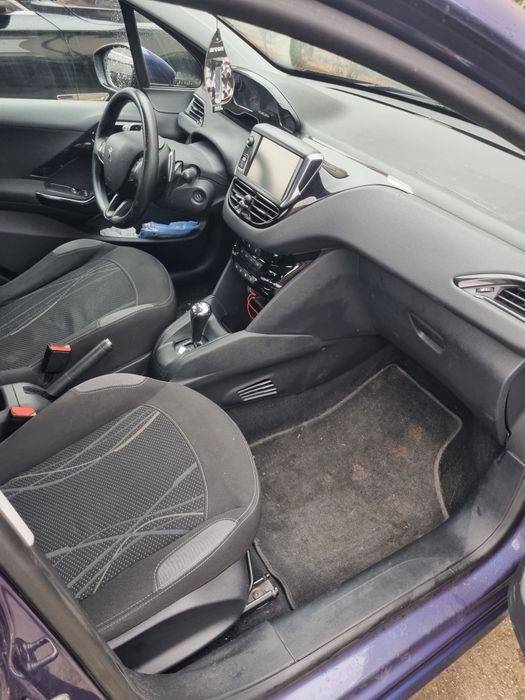 Vand peugeot automat