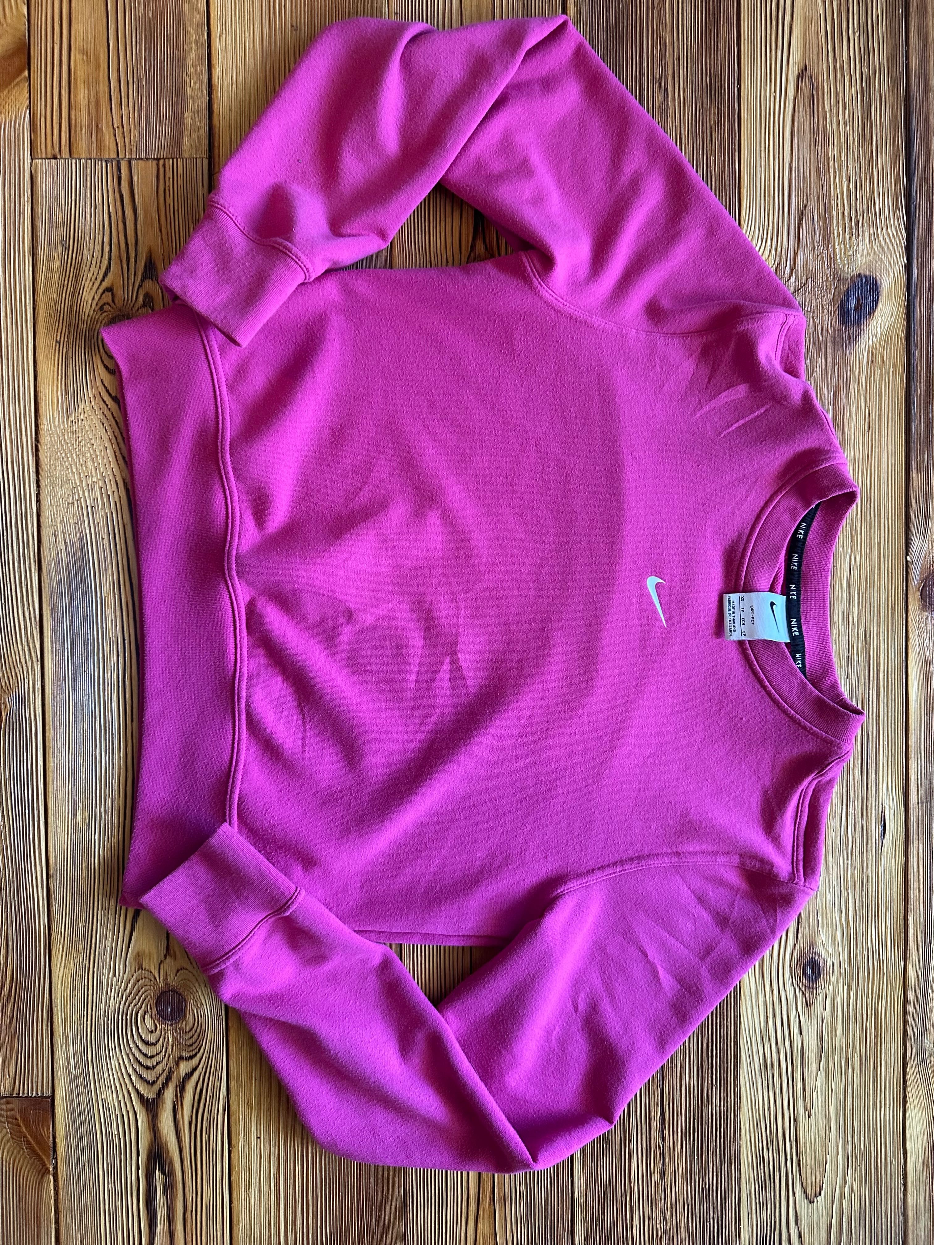 Клинове, блузи Nike
