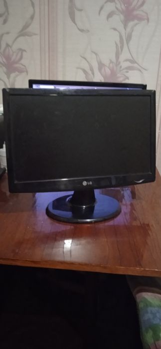 Бу манитор продам рабочи