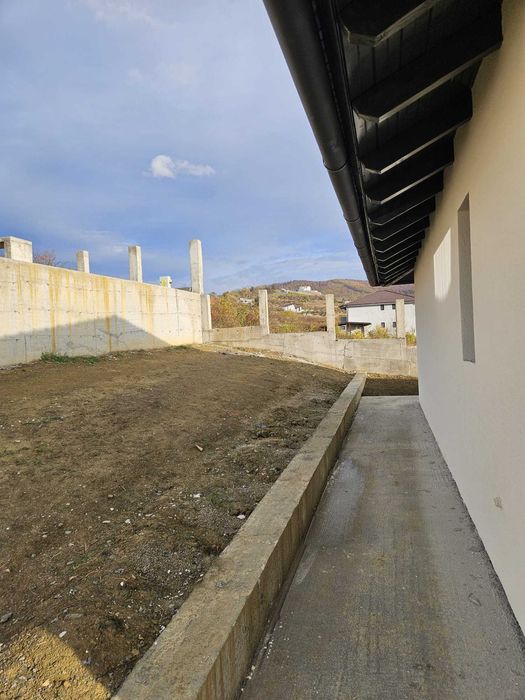 Casa de vanzare livada Meses