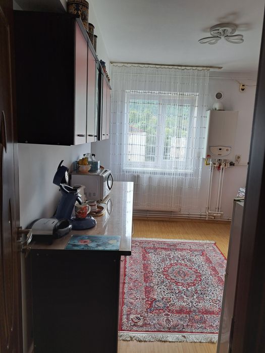 Apartament  2 camere Lupeni