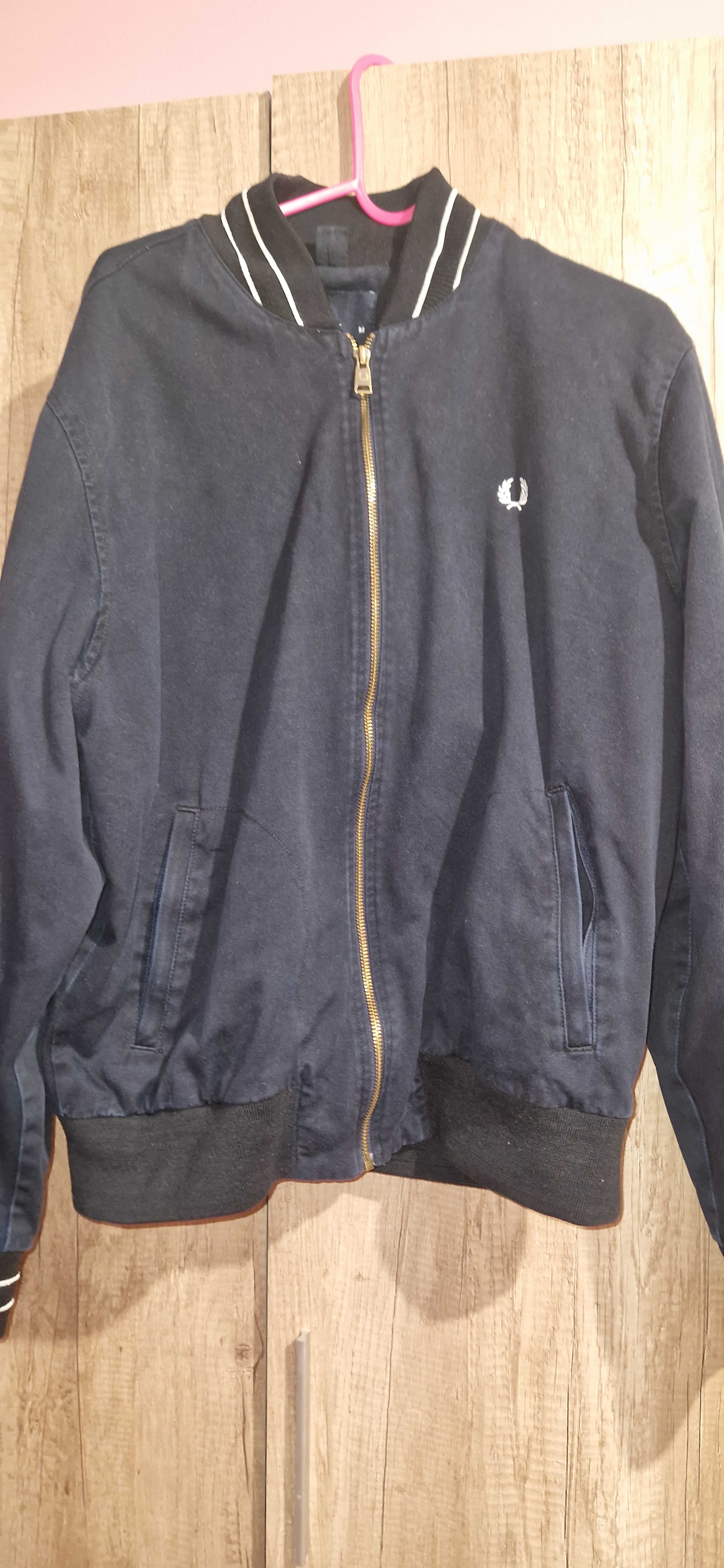 Fred Perry бомбър размер М
