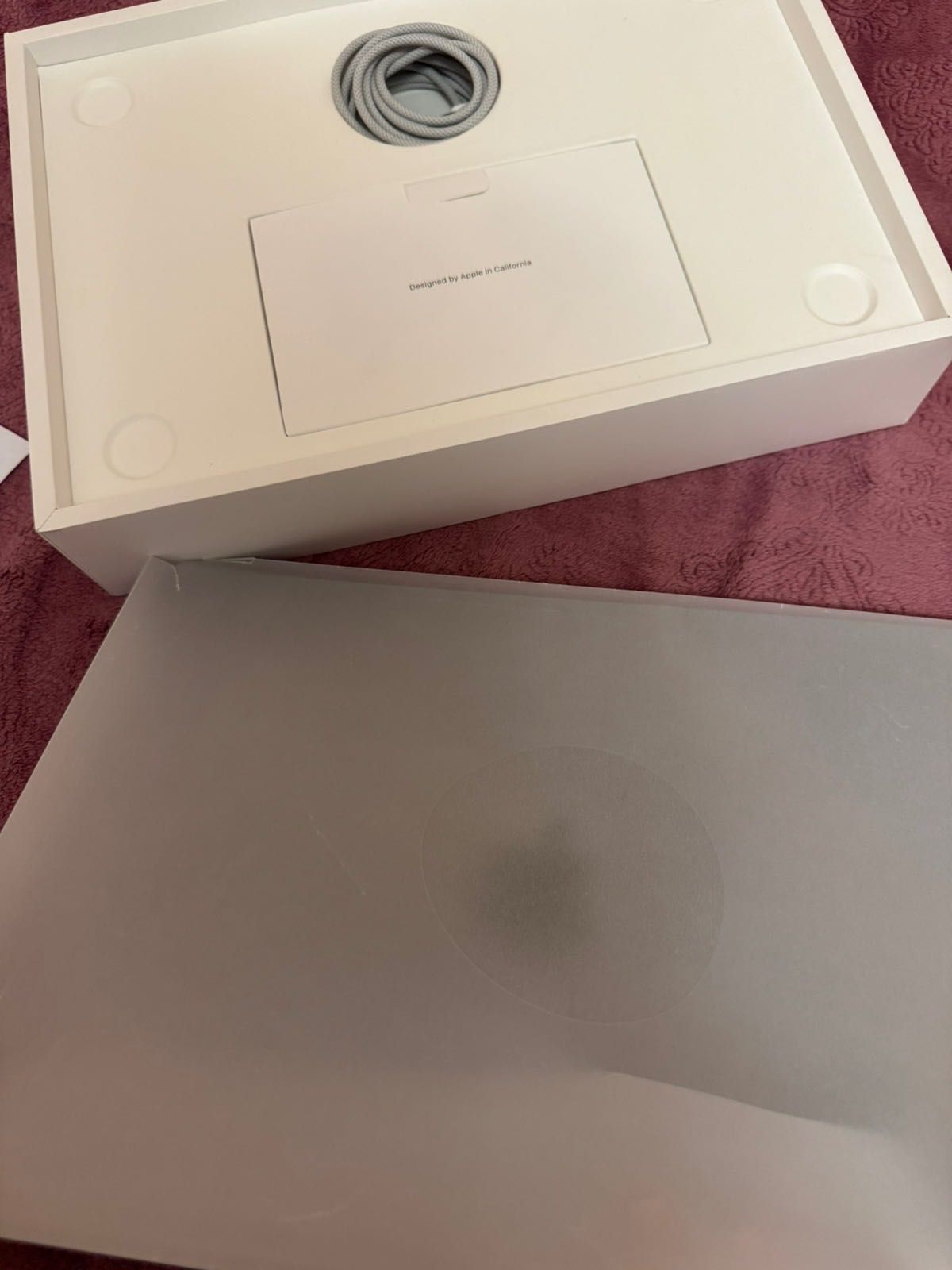 MacBook Air 13.6” M2 (2022)-100% Батерия | Пълен комплект