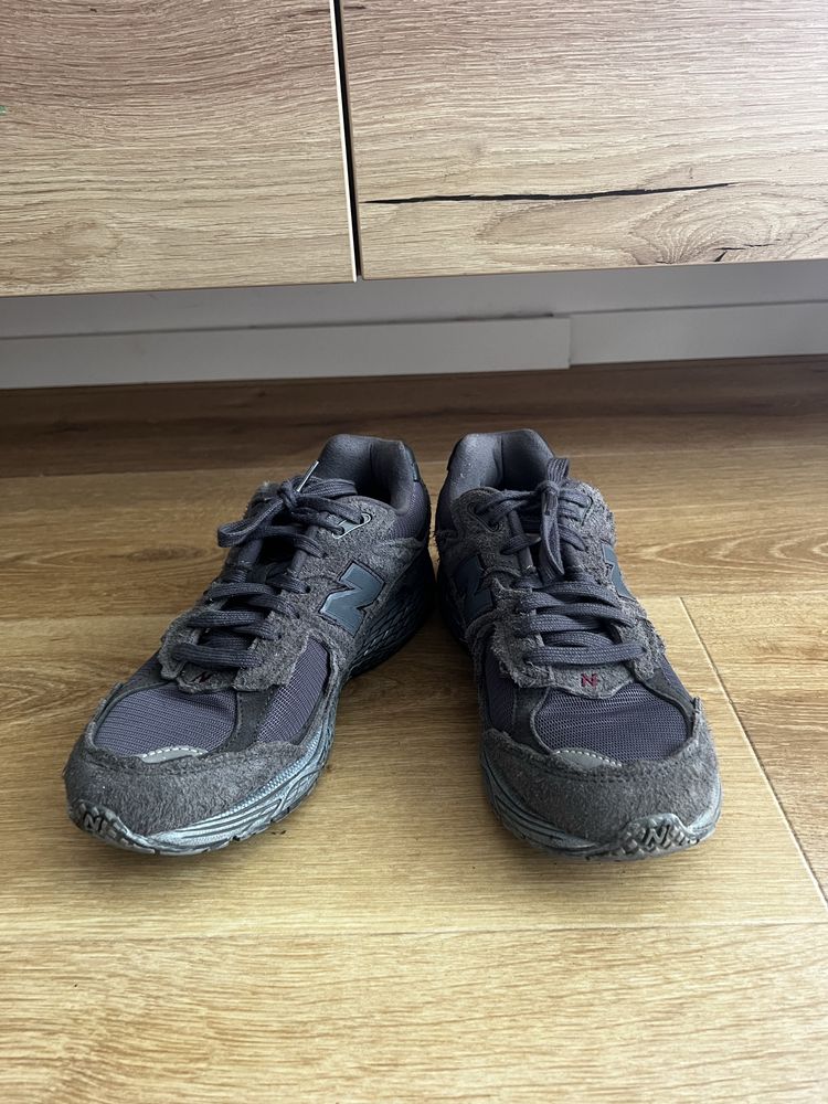 New balance protection pack 2002r