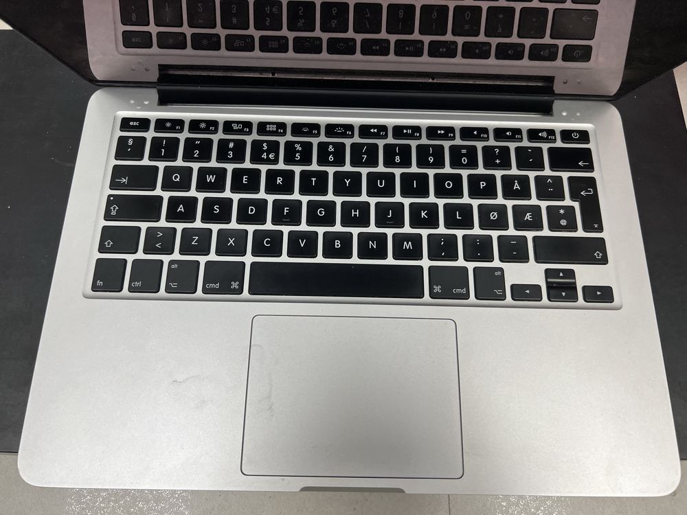 Apple Macbook a1502 ecran defect!!!