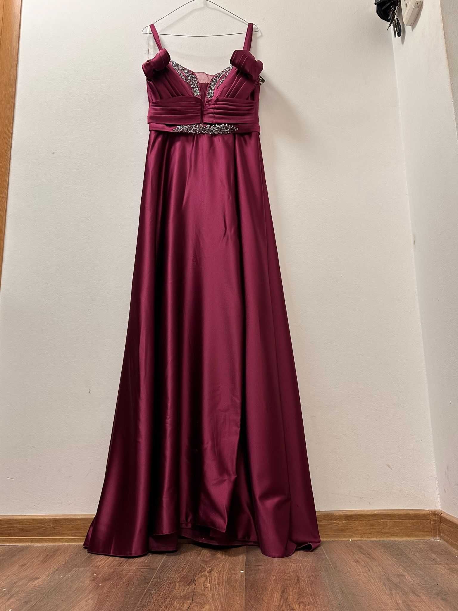 Rochie de seara bordeaux