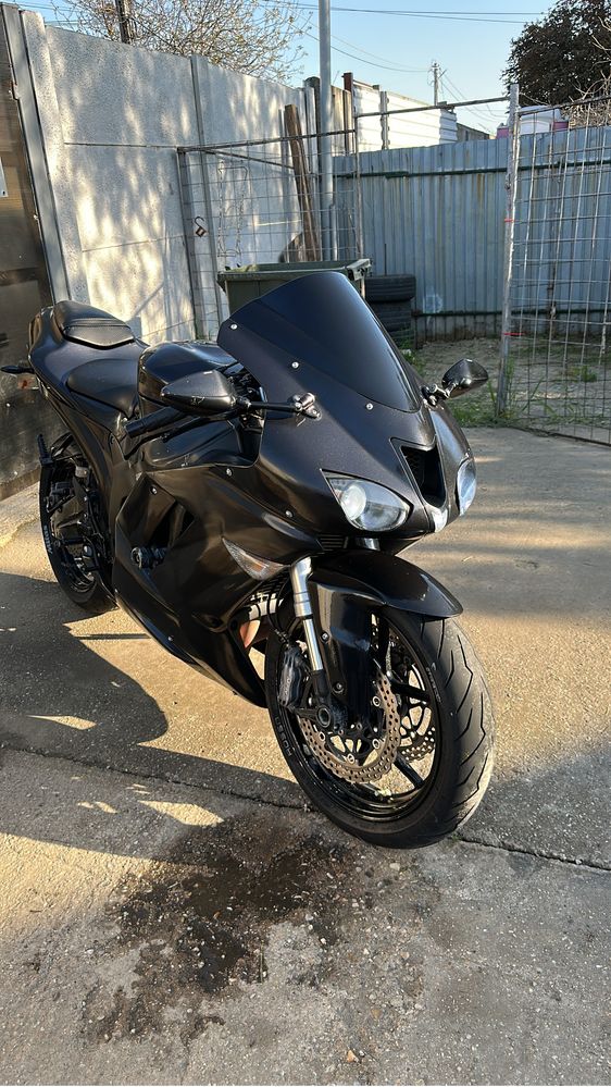 Kawasaki Ninja zx6r