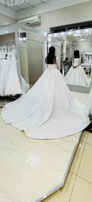 Свадебное платье