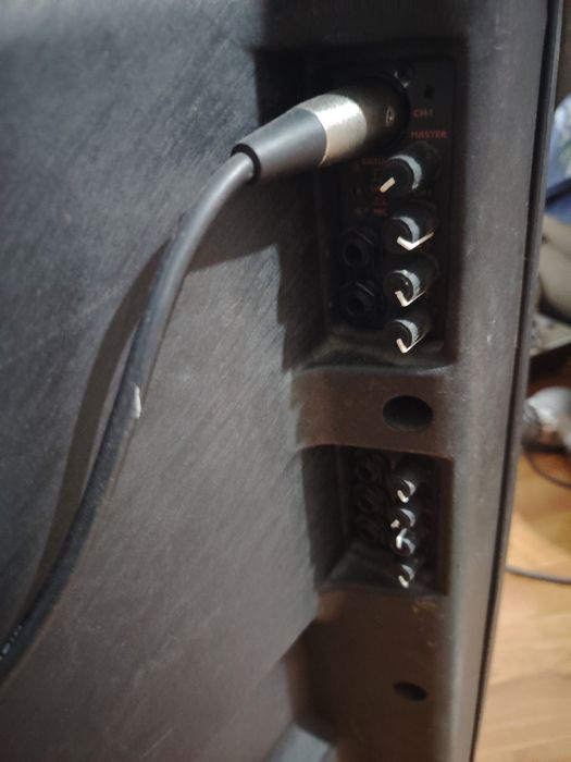 Vând boxă activa jbl eon 15 Pak 800 e made in USA