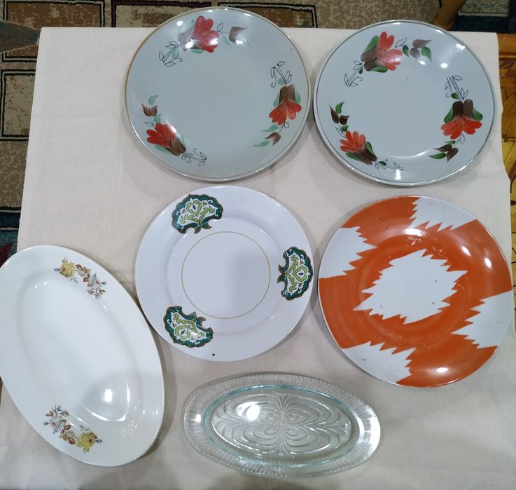 6 блюд круглых, 3 овальных, цена в описании