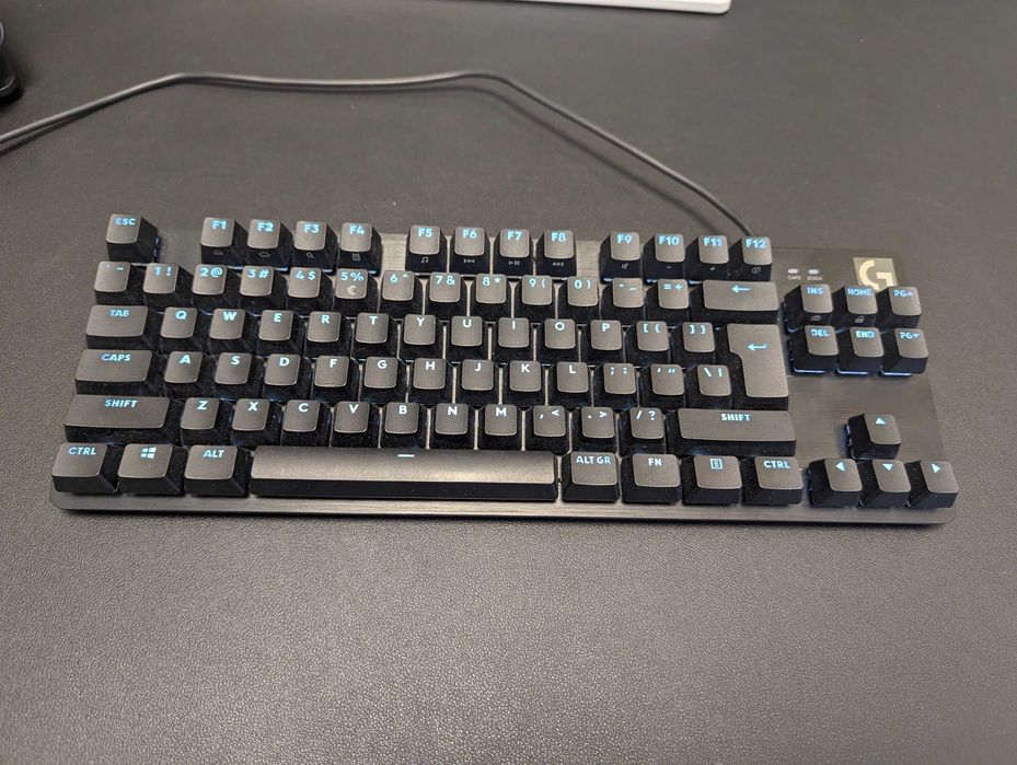 Клавиатура Logitech G413 TKL SE