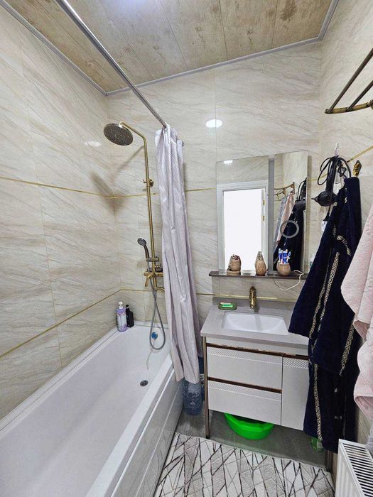 Продаётся 2х комн квартира на 4 этаже Ор 6 микрорайон Янги Узбекистон