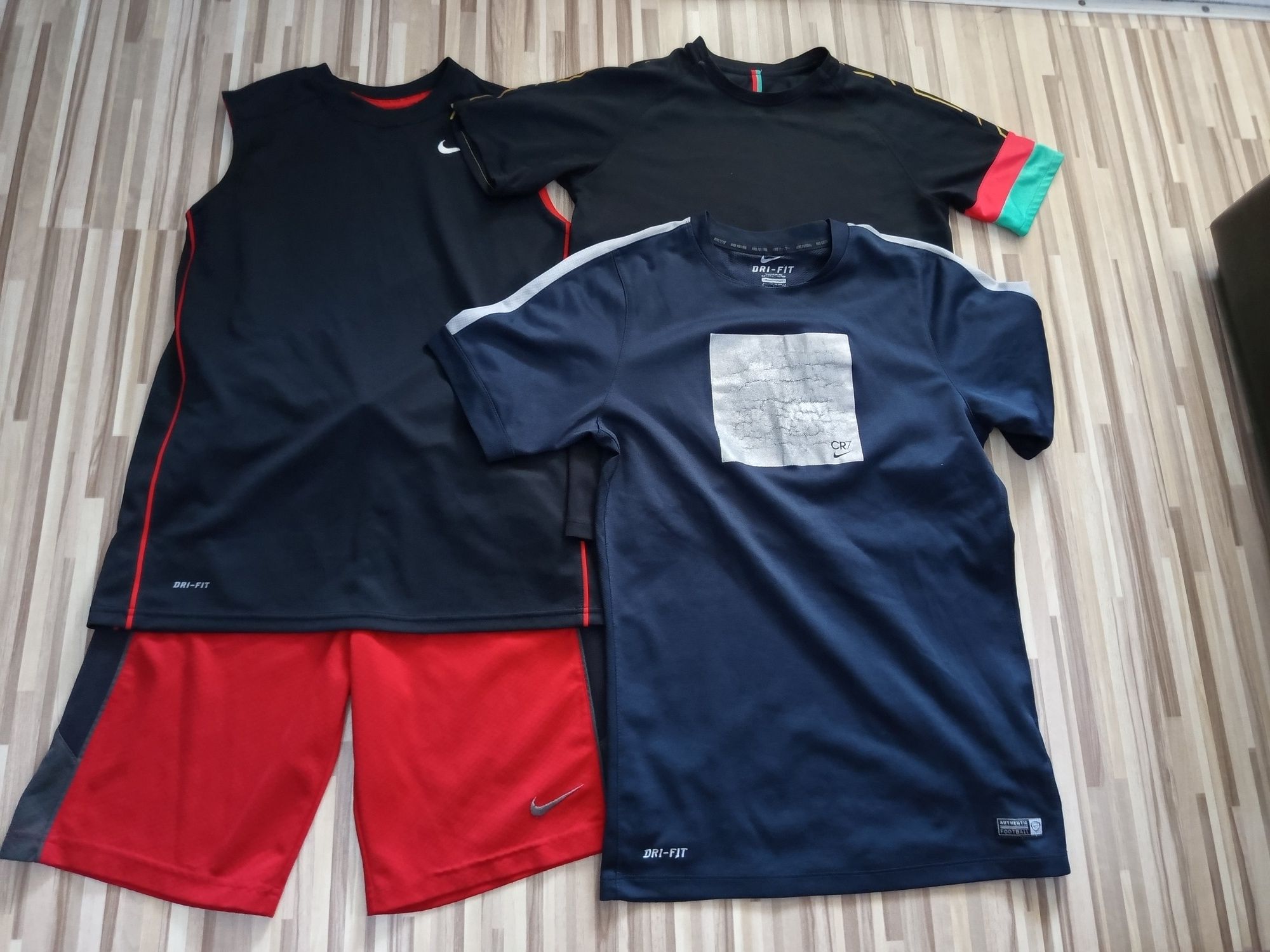 Къси панталони и тениски NIKE , UNDER ARMOUR,размер мъжка номерация S