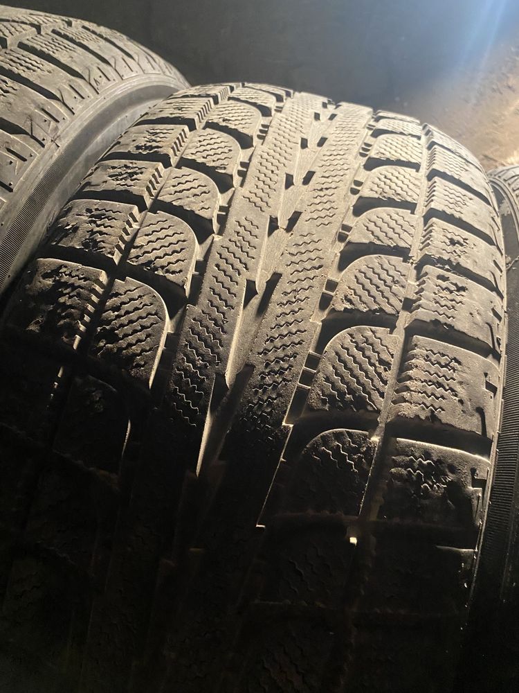 Шины 255/50R19 (1шт)