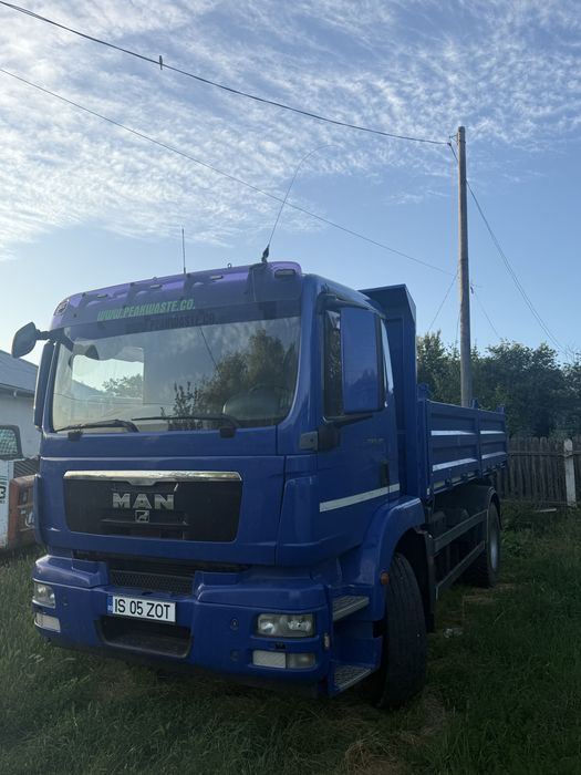 Camion Basculabil 4.6T/20T de închiriat