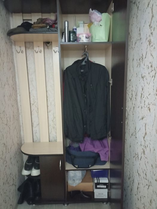 Продам срочно прихожую!