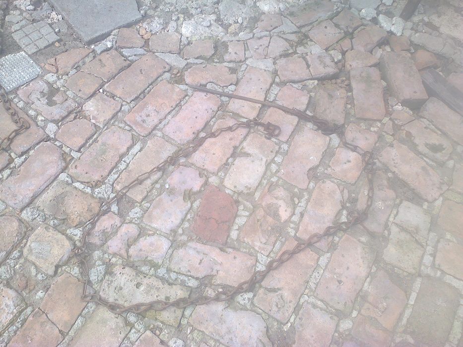 Синджири с кука и върток за животно-кон ,магаре,крава