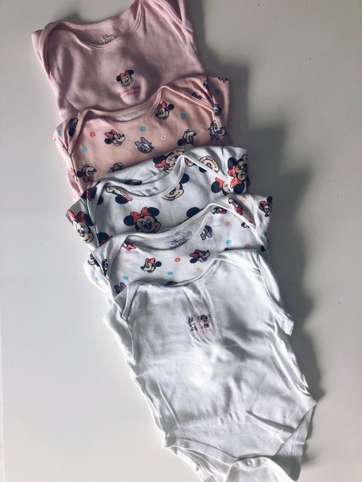 Set body Minnie Mouse, mărimea 12-18 luni