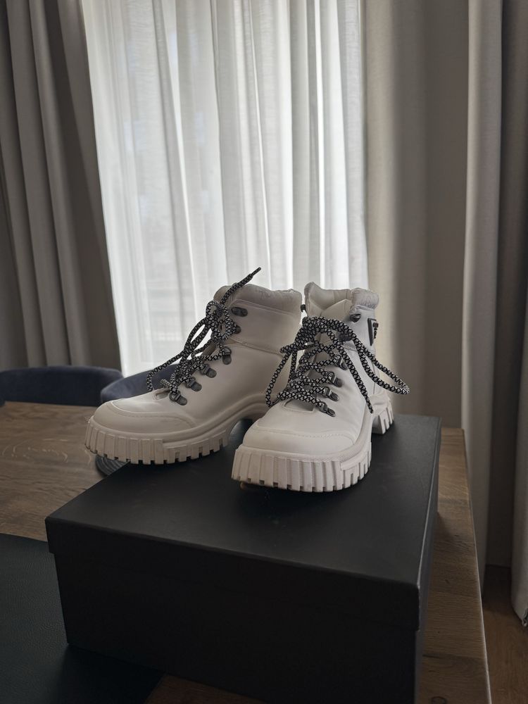 Боти Guess 38 номер