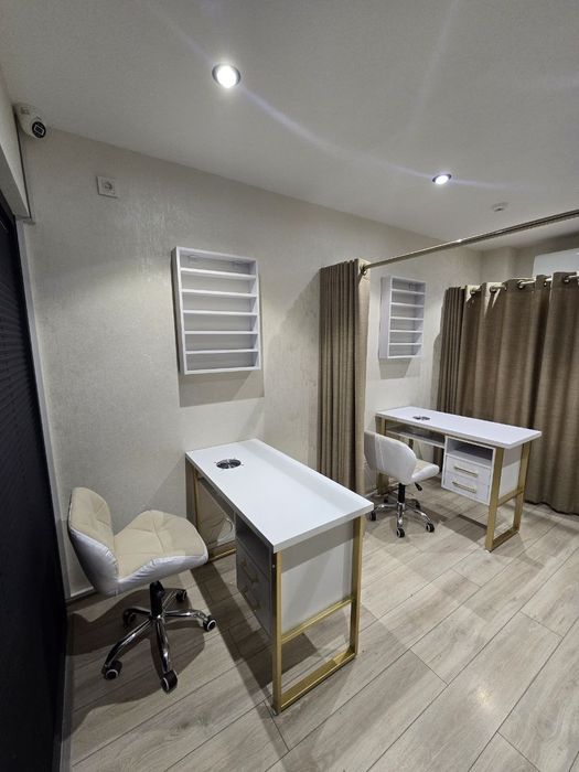 Стол для маникюра в ассортименте