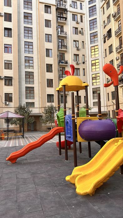 Uy Sotiladi 1 xona 2 xona qilingan Sergili 8 Hokimiyatni oldida