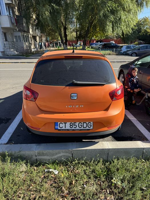 SEAT Ibiza – 1.4 Benzină, An 2009 – 8000 lei